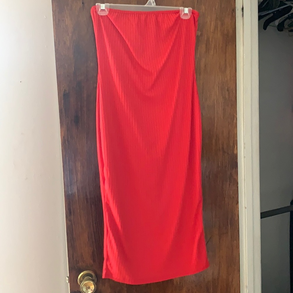 Red bodycon dress